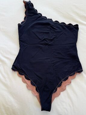 Marysia Santa Barbara One-Shoulder Black and Dusty Pink Scalloped Swimsuit